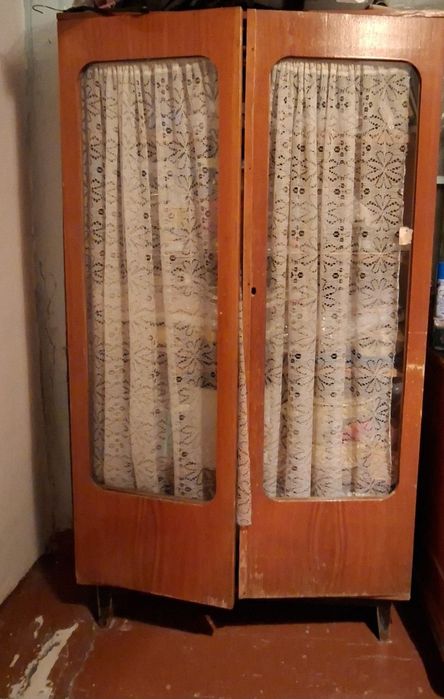 Шкафлар сотилади