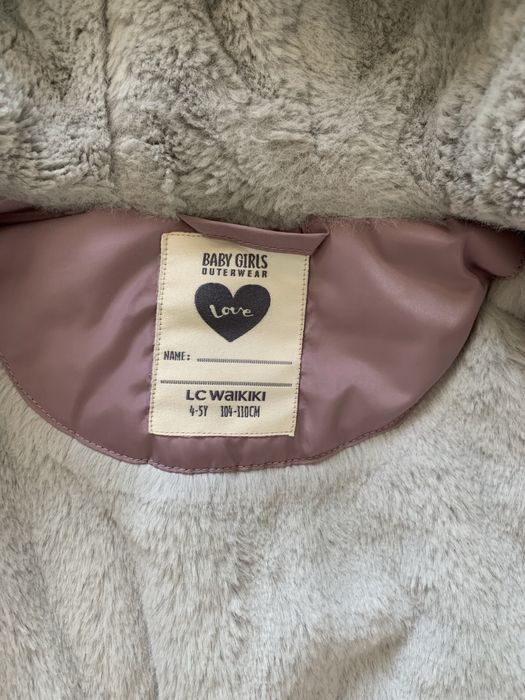 Куртка теплая, на девочку 4-5 лет. 250 тыс