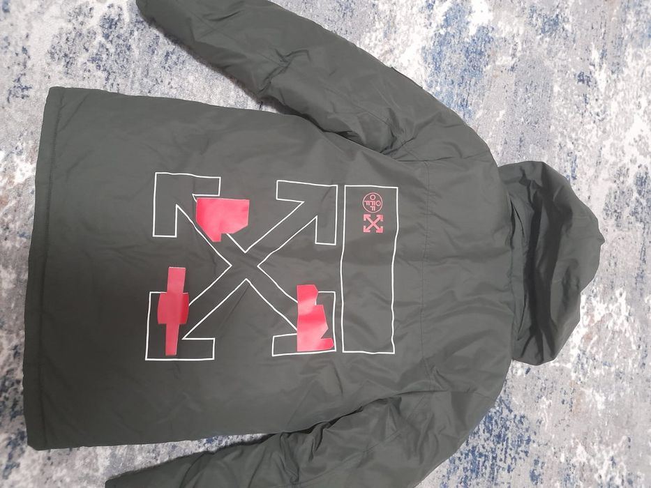 Продам куртку на подростка