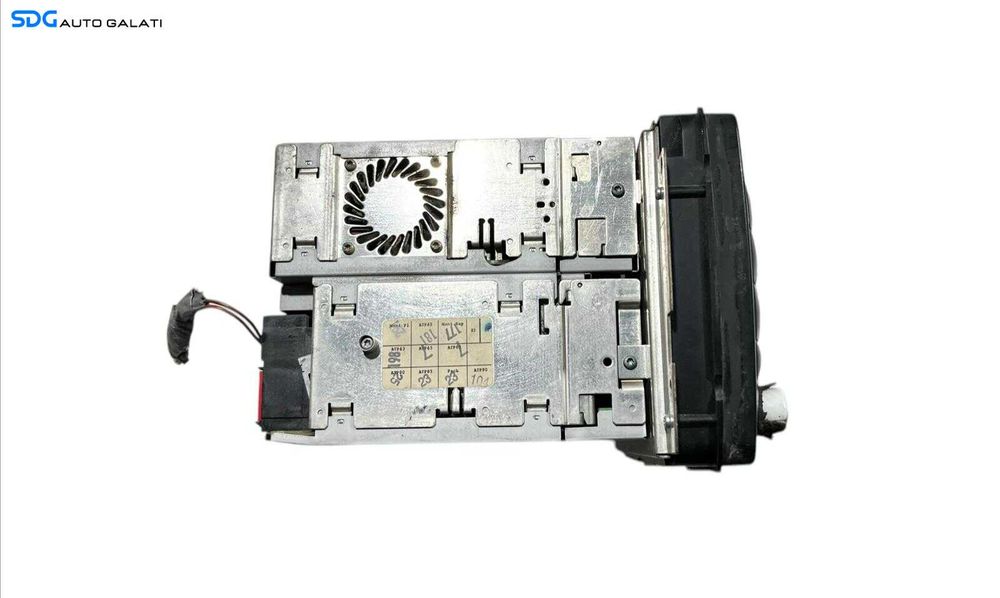 Unitate Radio CD Player Navi Navigatie Mercedes Clasa C Class W203 2001 - 2004 Cod A2038209689 [L5759]