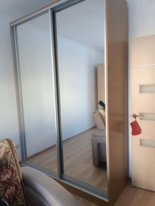 Продам шкаф купе в отличном состоянии