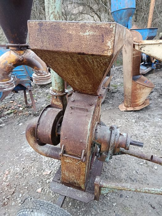 Moară.                 .