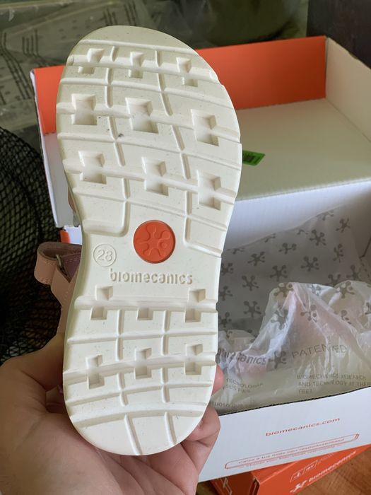 Чисто НОВИ детски сандали