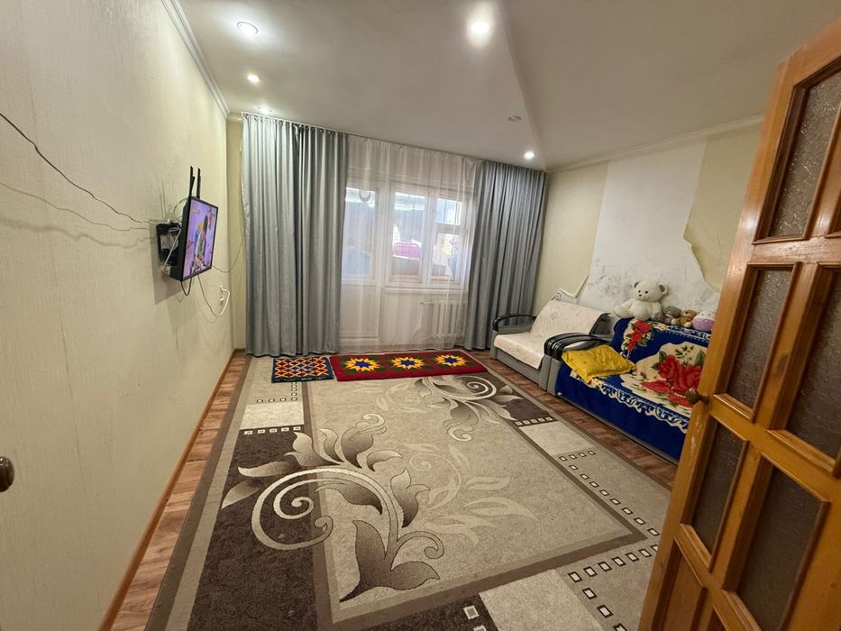 Продам 3 комнат квартиру лен проект