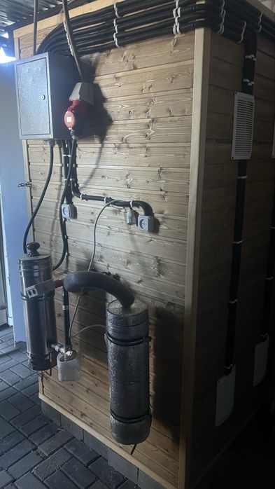 Продам новый коптильный шкаф.