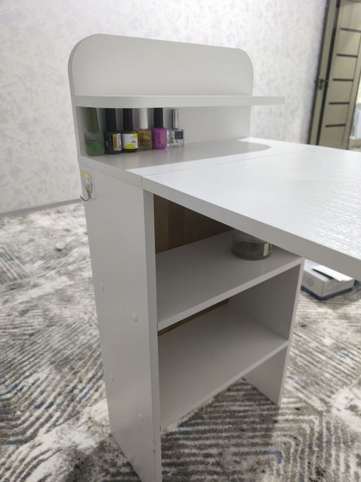 Маникюр стол сотилади ( раскладной) Фаргона