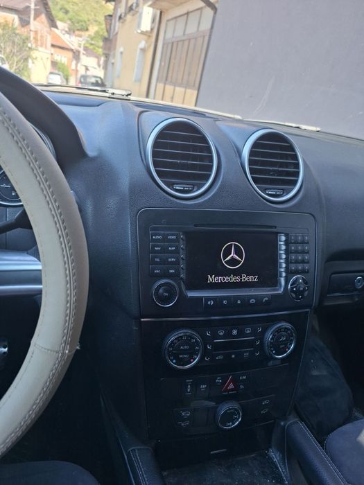 Продавам ML500.