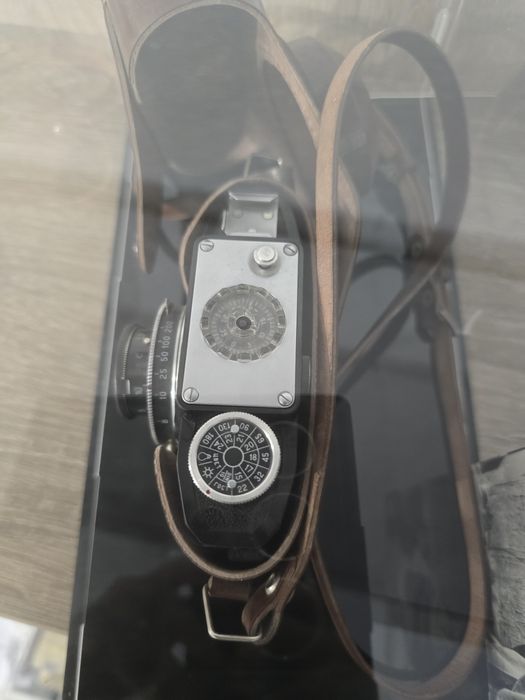 Aparat foto sovietic Smena-2 (Смена-2), anii 1960, caseta inclusa