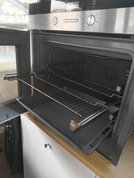 Фурна за вграждане Siemens