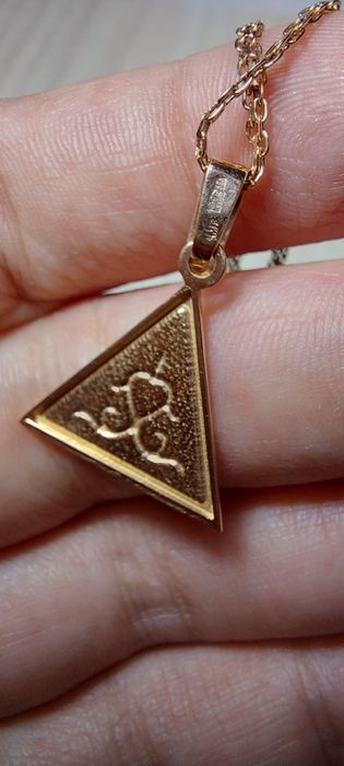 Золотой кулон 585 пр тумар