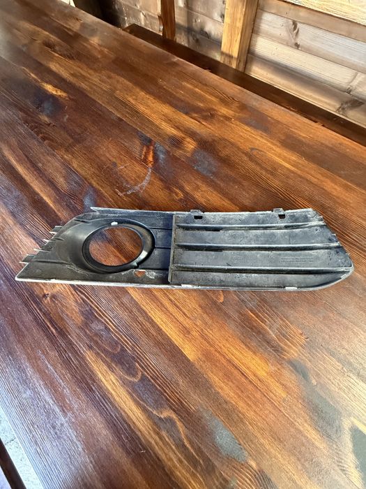 Решетки за халогени ауди А4б8