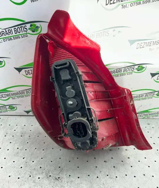 Lampa / Tripla stop dreapta pe aripa 968028368000 968028368000 Citroen