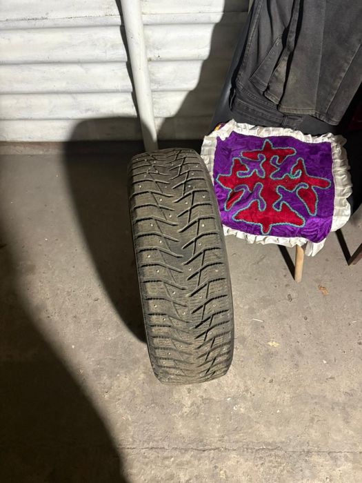 Шины зимние на 15