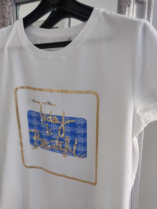 Дамска бяла тениска