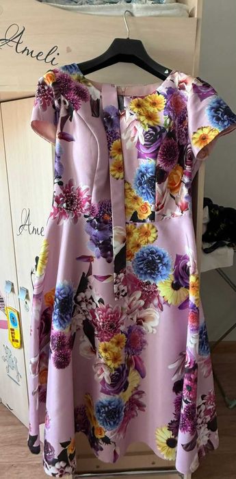 Платье на выход,  на праздник