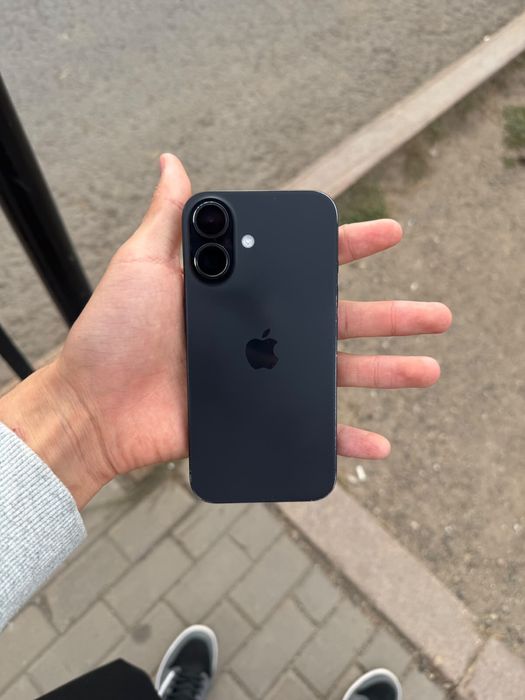Продам iphone 16 128gb !