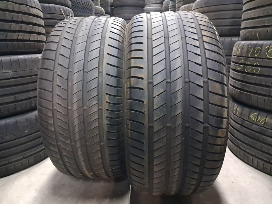 Anvelope second vara 305 40 R20 Bridgestone *RFT 7mm 2023