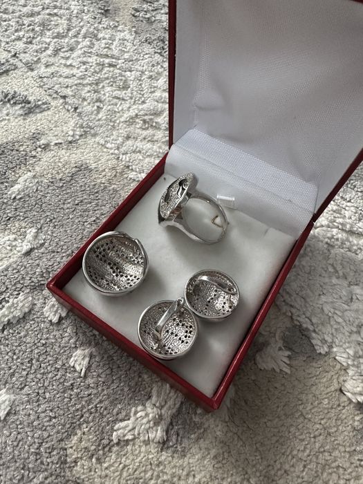 Продам набор серебро