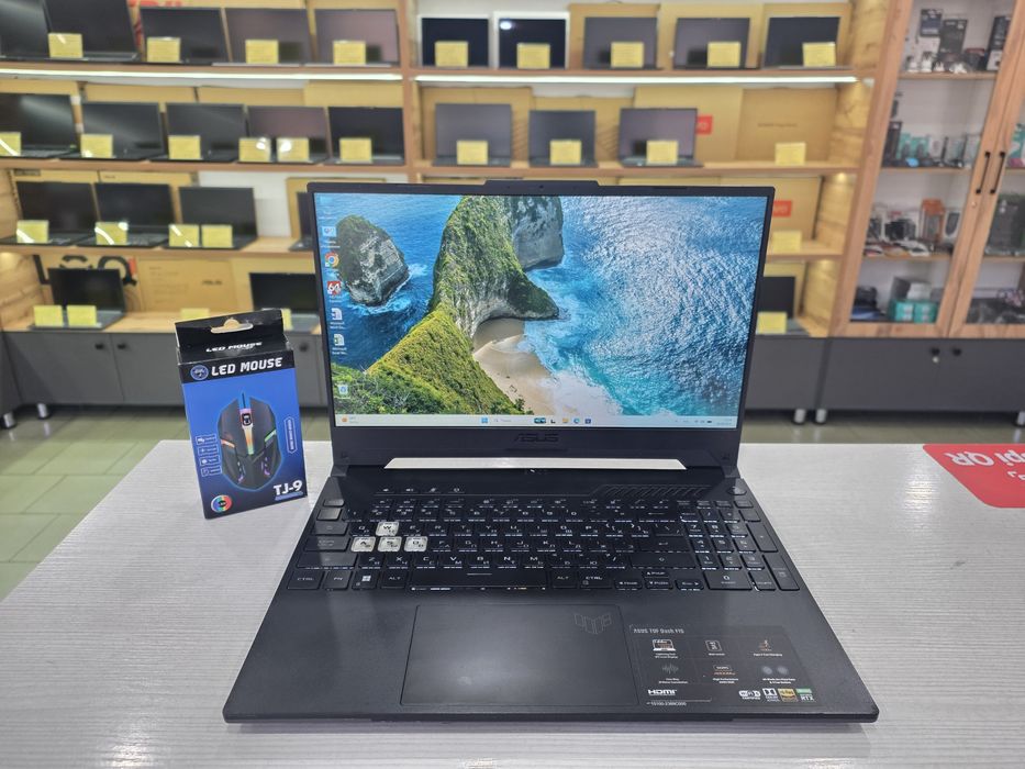 Asus TUF Dash (RTX 3070 8 gb, core i7-12650H)