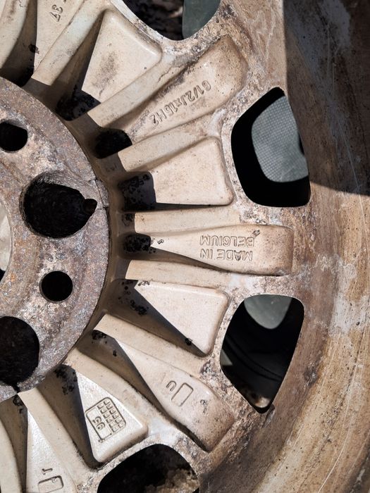 Продам диски на Мерседес.