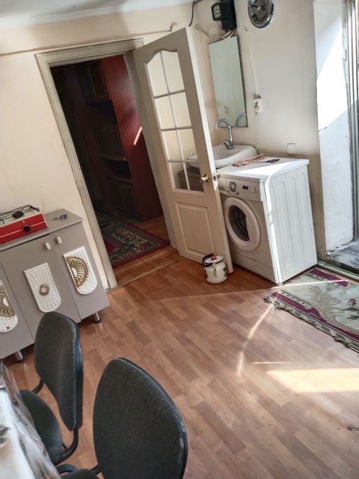 Шаңырақ 1ден 2 бөлмелі времянка жалға беріледі.