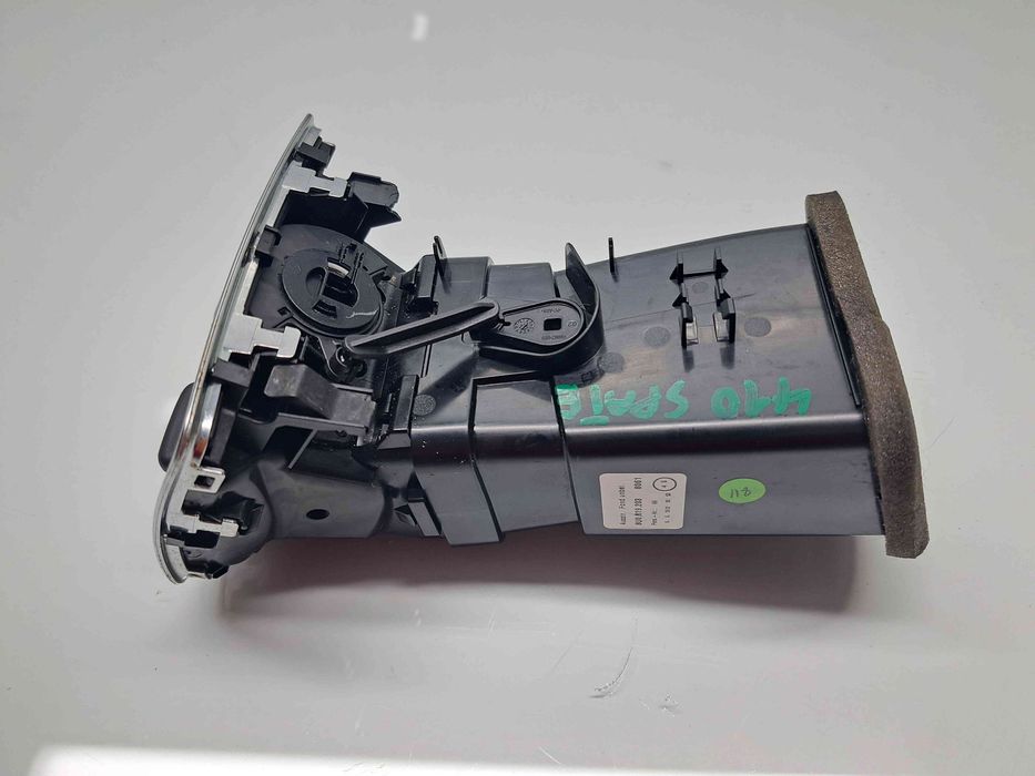Grila aerisire spate Audi Q3 (8UB) [Fabr 2011-2018] 8U0819203