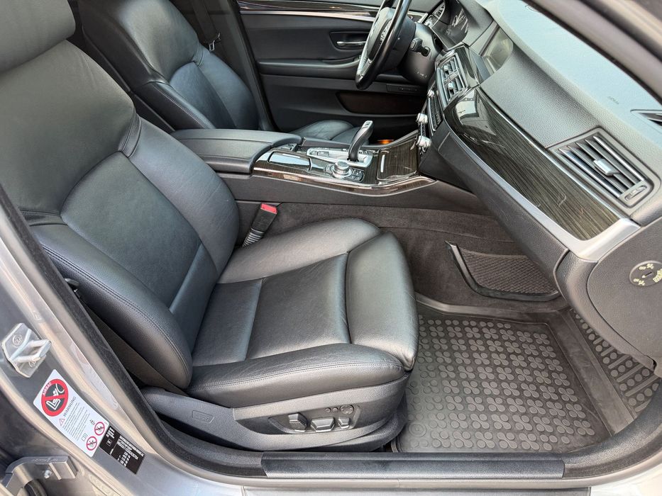 BMW Seria 5 2013 / Soft clouse / 3 Butoane / Webasto / Trapa / Perdelute / Hedup /