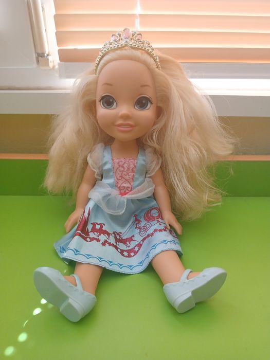 Кукли Рапунцел и Пепеляшка