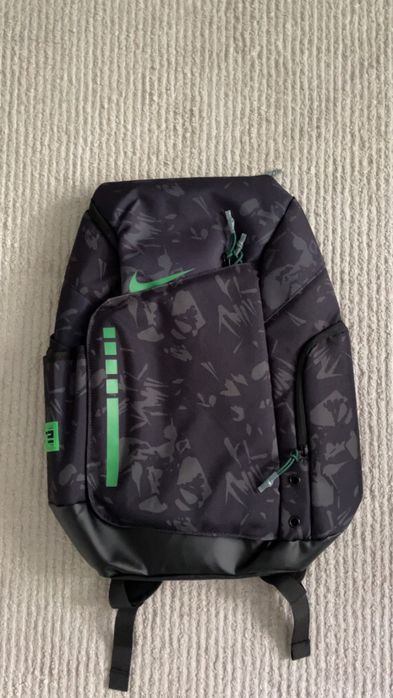 Новые рюкзаки Nike elite and utility
