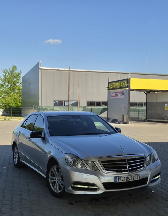 Mercedes-Benz E350 W212