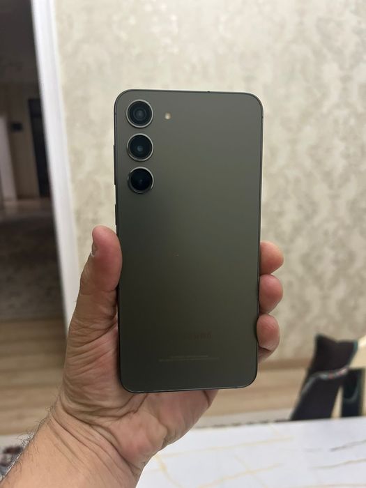 Продам в хорошем состоянии Samsung 23+