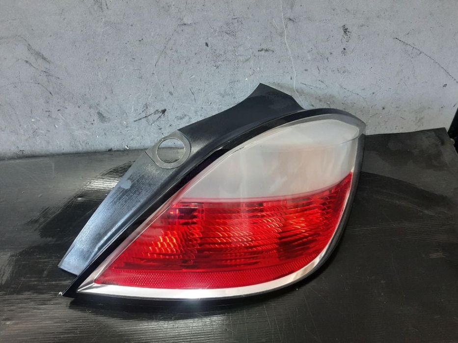 Stop tripla lampa dreapta opel astra h a04 24451837 00865302 159732r