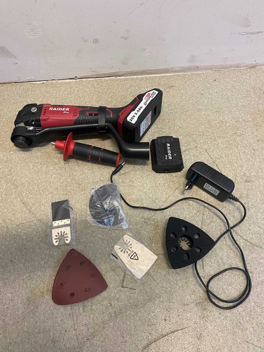 030141	R20 Многофункционален инстр. акум. Li-ion 3° 1x2AhRDP-SOMT20