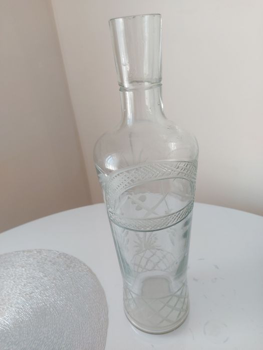 Бутылка стеклянная