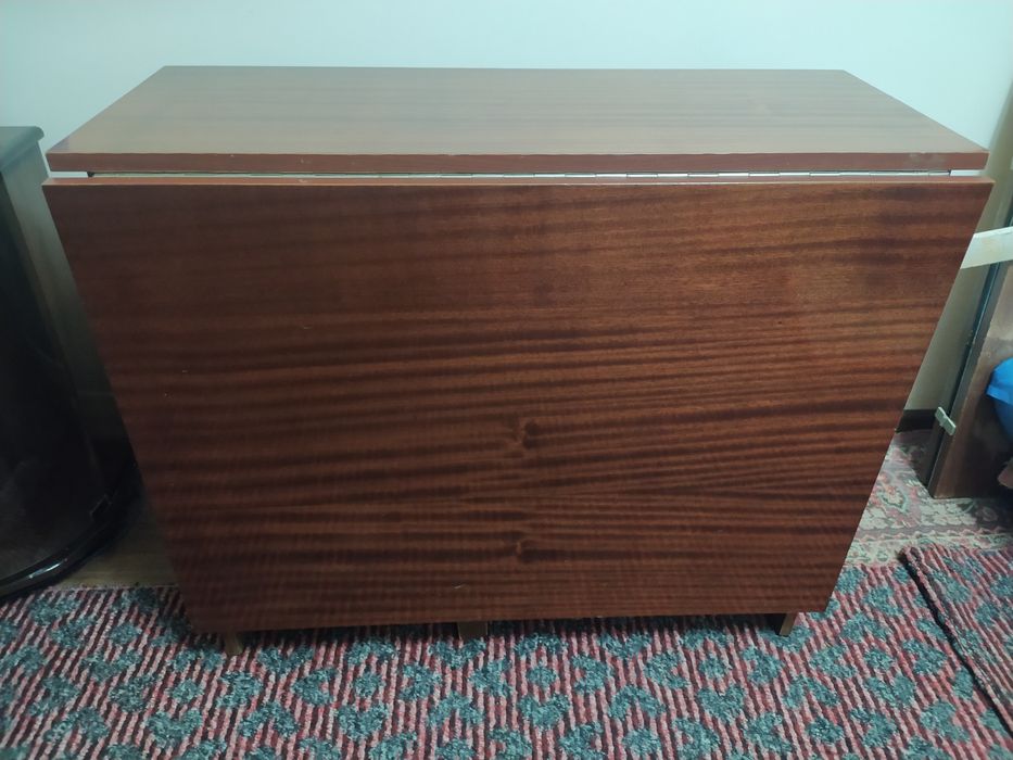 Раскладной обеденный стол  "книжка". В отличном состоянии!