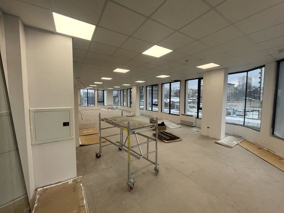 Дава се под наем Офис в София, Център - 374 кв.м за 4843.47 € - Снимка #10