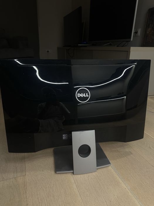 Dell офис/гейминг монитор