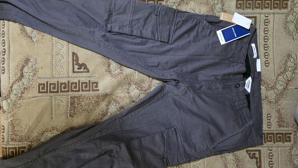 Pantaloni jack and jones