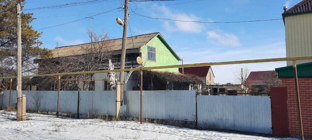 Продаётся дом в п. Подстёпное вдоль трассы