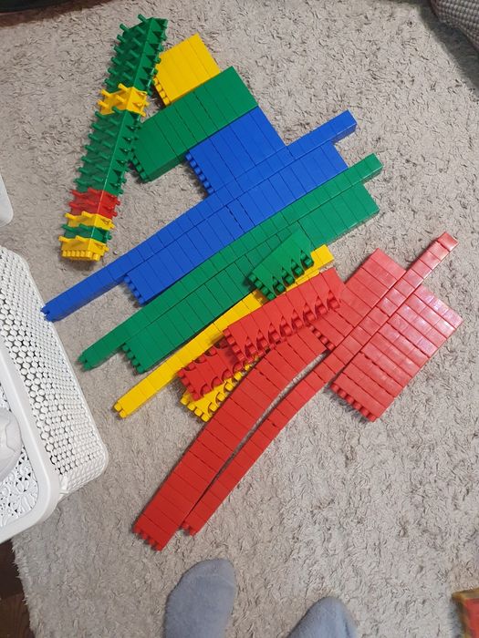 Продам конструктор Полесье 370 деталей