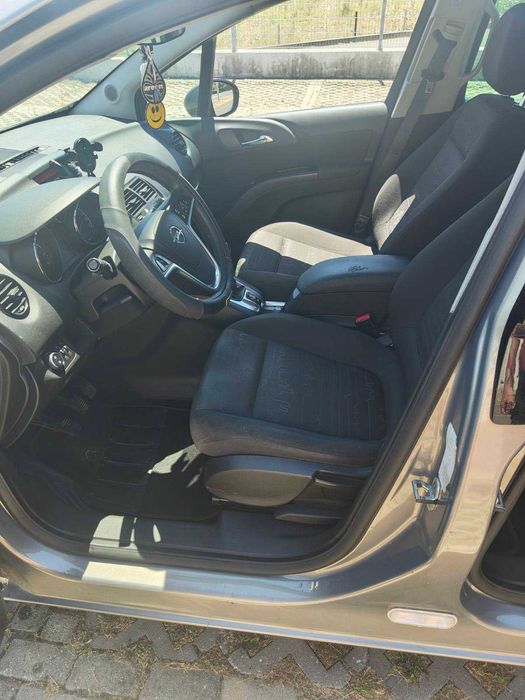 Опел Мерива В 6000 лв 2011г. Бензин!