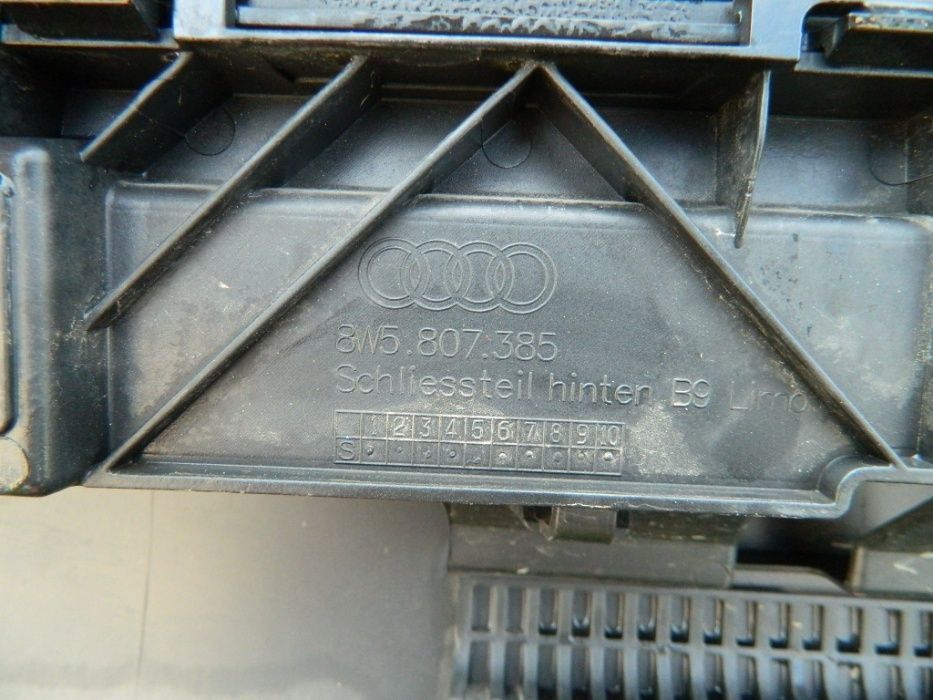Bara spate Audi A4 B9 8W5 model 2016-2019 cod 8W5807385