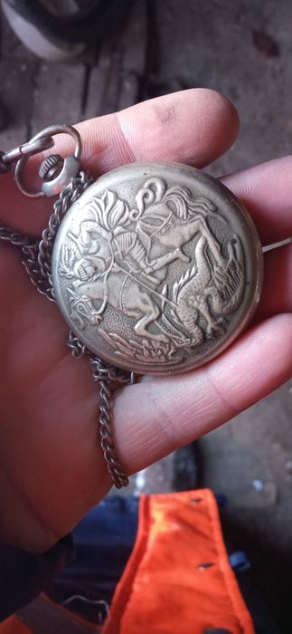 Часы совецкие механические и кварцевые