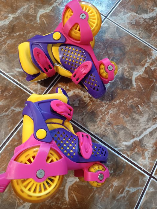 Patine cu rotile (role) reglabile, 27-29, impecabile