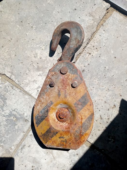 Продам фаркоп,крюки,