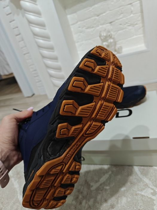 Продам мужские кросовки евро зима- осень