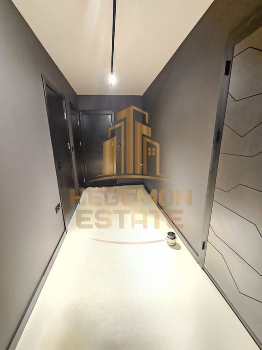 Продава се Тристаен апартамент в Варна, Център - 106 кв.м за 1683 €/кв.м - Снимка #11