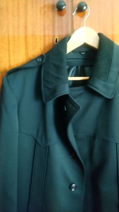 Официална мъжка връхна дреха. Пардесю.