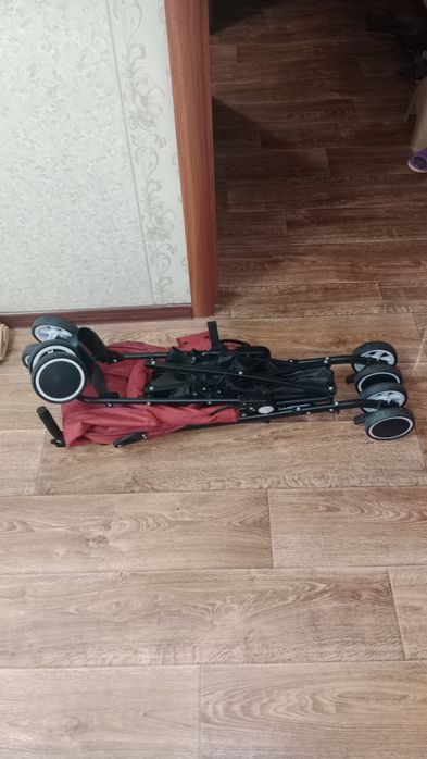 Продаю детскую коляску