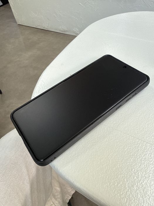 One plus 13 12GB 256GB